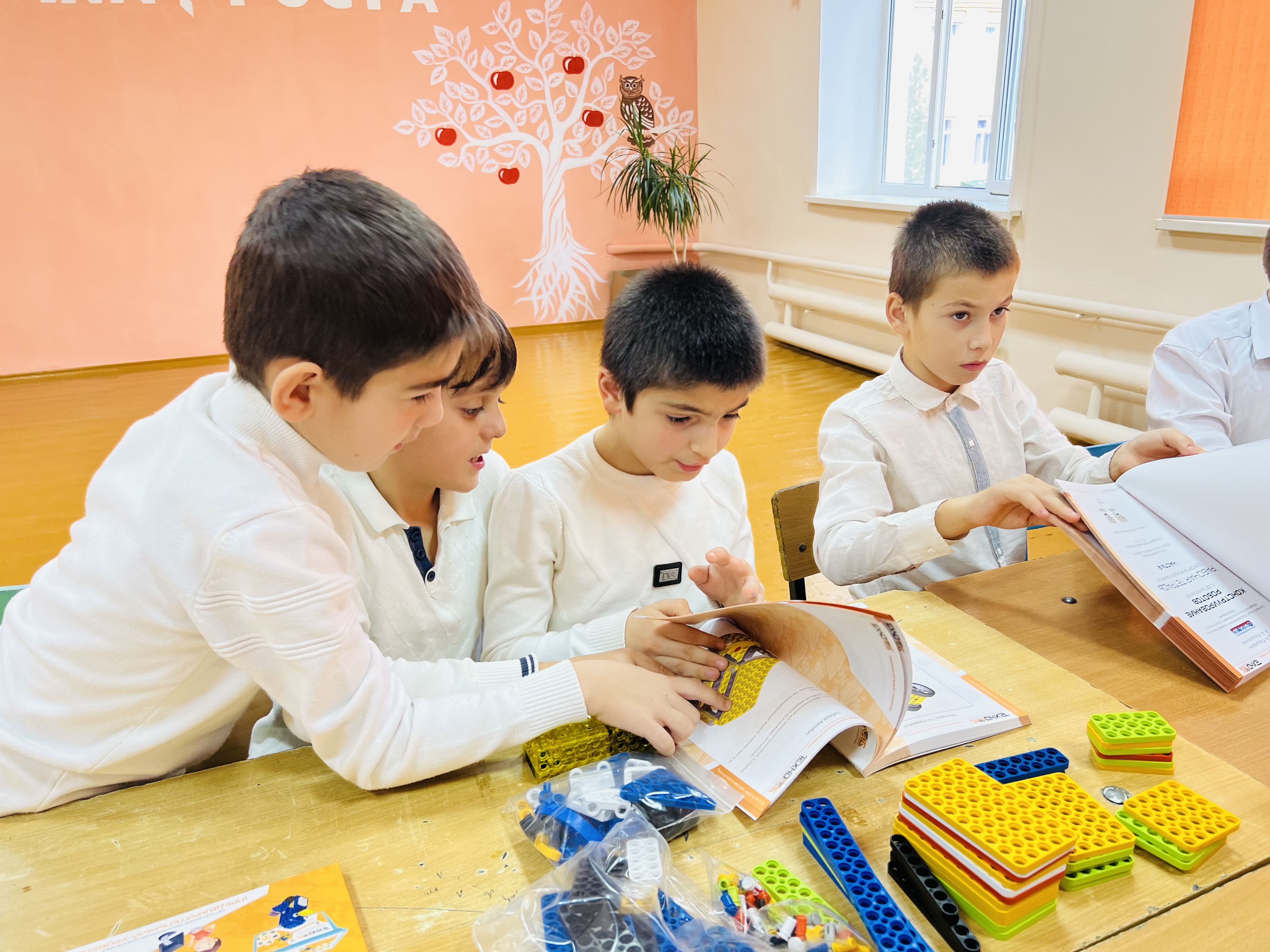 Собираем роботов