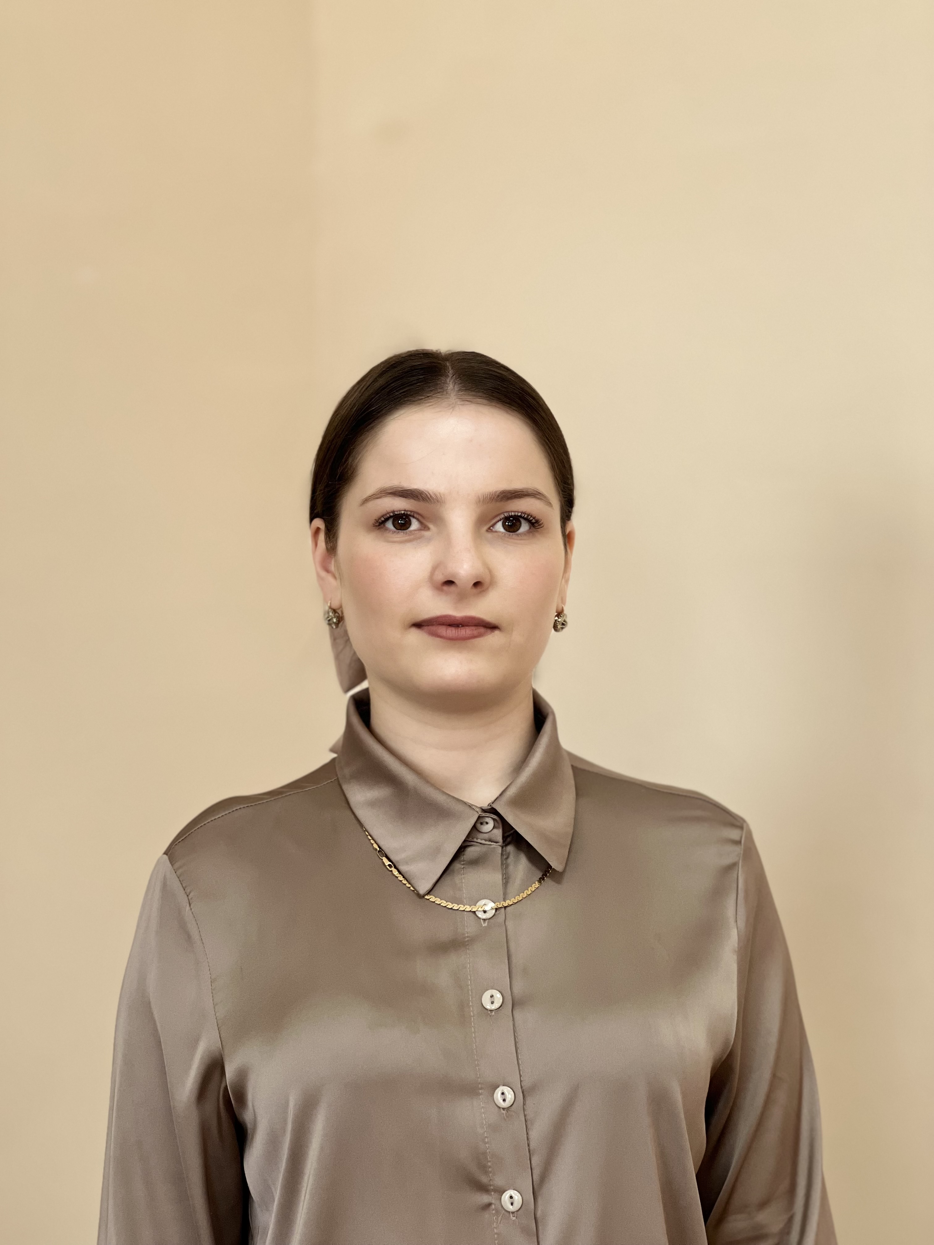 Абакарова Айханум Ильязбековна.